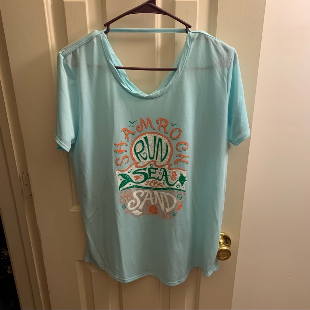 Short sleeve women’s workout shirt